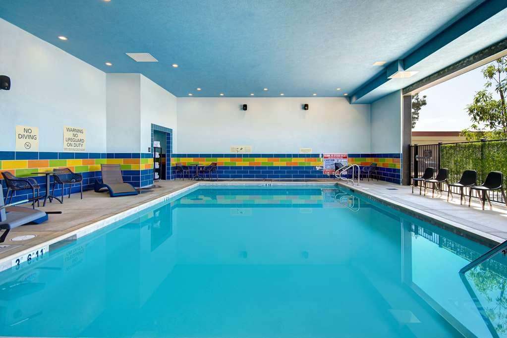 Hampton Inn & Suites Ontario Rancho Cucamonga Instalações foto