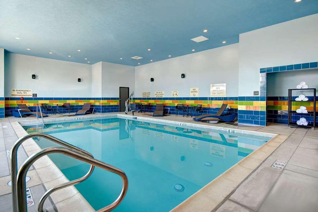 Hampton Inn & Suites Ontario Rancho Cucamonga Instalações foto