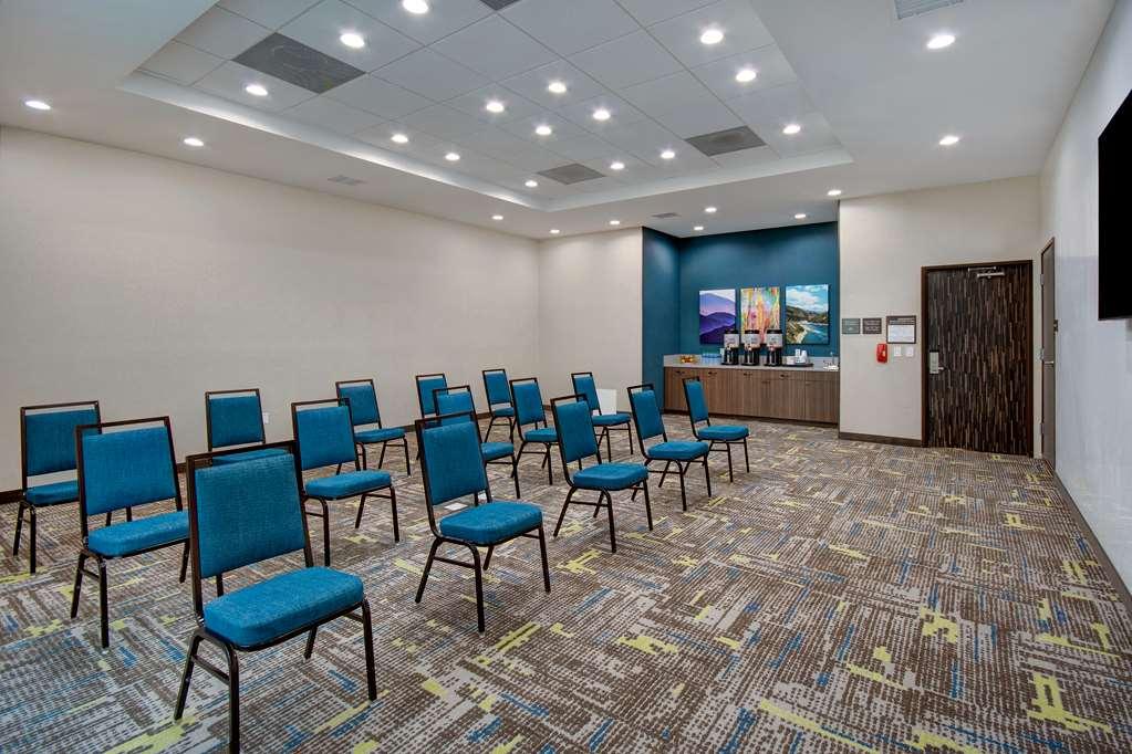 Hampton Inn & Suites Ontario Rancho Cucamonga Instalações foto